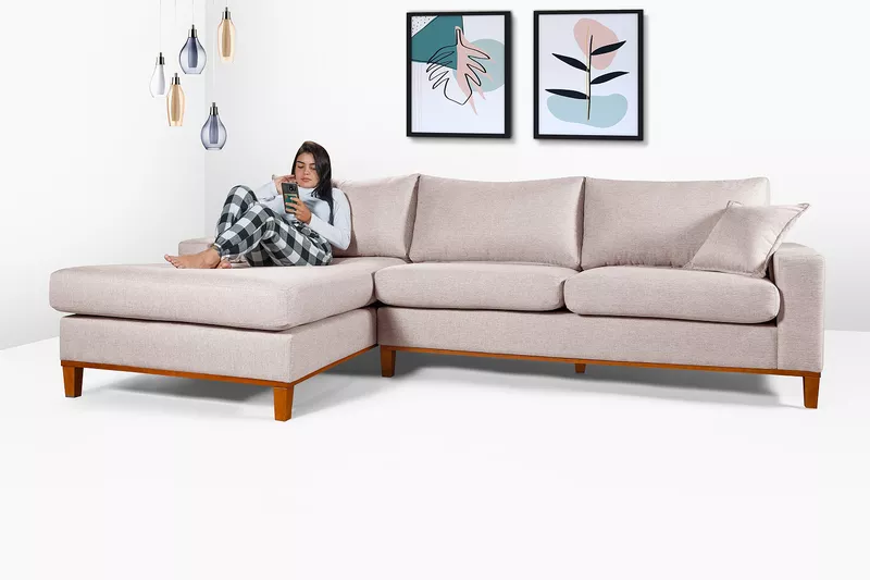 Sofá Com Chaise Esquerdo de Linho Champagne 4 Luga... - Essencial Estofados - Loja da Fábrica